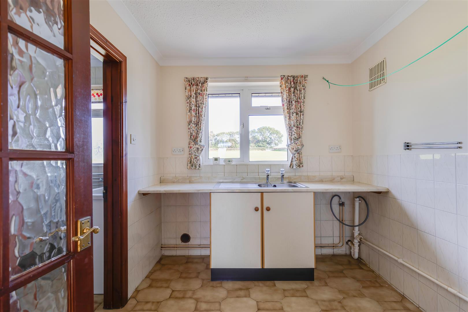Twmpath Newydd, Colwinston,  Cowbridge, Vale of Glamorgan, CF71 7NJ
